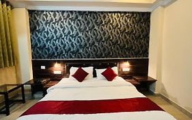 Coral Tree Inn
